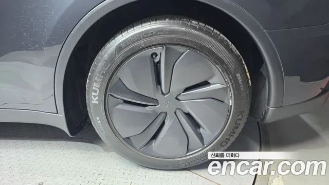Tesla Y AWD, миниатюра 11