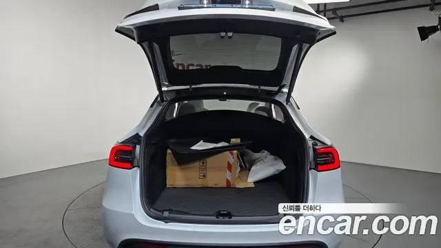 Tesla Y RWD, миниатюра 25