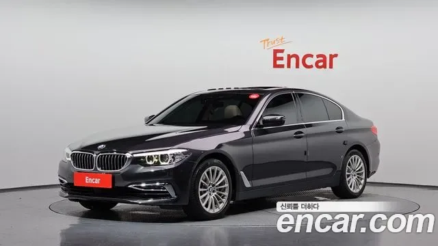 BMW 5 (G30) 520i