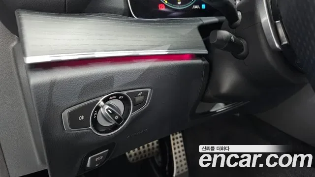 Mercedes-Benz E-Class E220d 4MATIC AMG Line, миниатюра 13