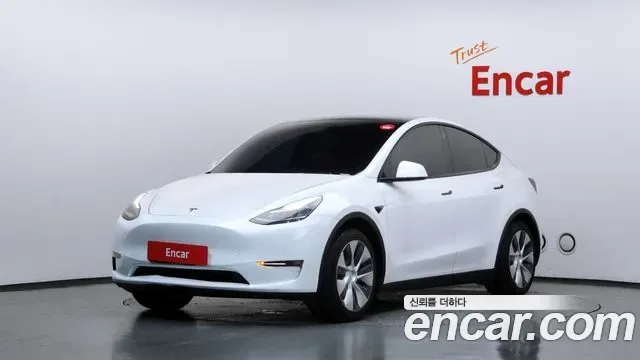 Tesla Y RWD
