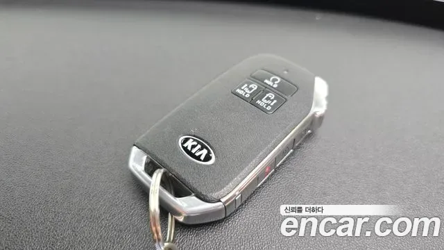Kia Carnival бензин 7 мест Signature, миниатюра 8