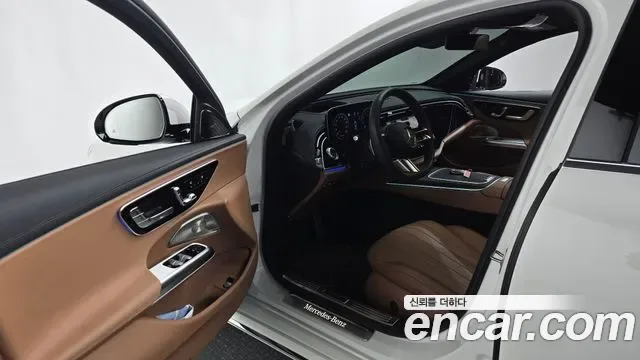 Mercedes-Benz E-Class E300 4MATIC AMG Line, миниатюра 9