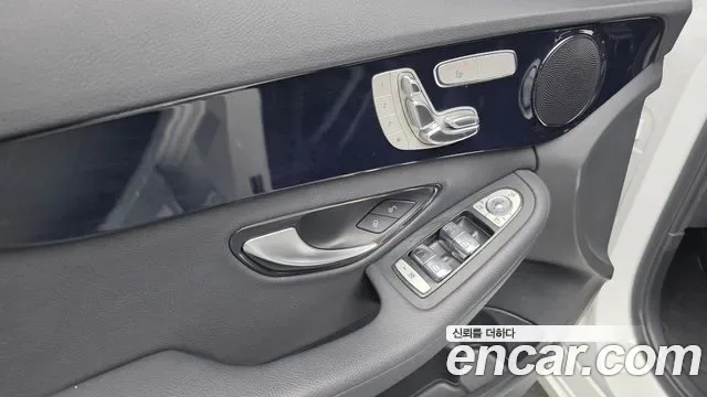 Mercedes-Benz C-Class C200, миниатюра 11