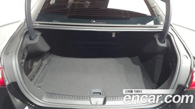 Mercedes-Benz E-Class E300 4MATIC AMG Line, миниатюра 25
