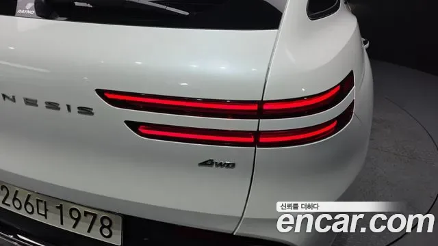 Genesis GV70 2.5T бензин AWD ( ), миниатюра 8