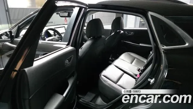 Hyundai Kona Premium, миниатюра 3