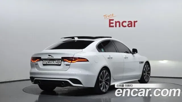 Jaguar Xe P300 R- HSE AWD, миниатюра 6