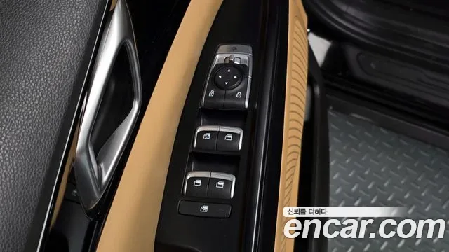 Kia Carnival дизель 9 мест Prestige, миниатюра 7