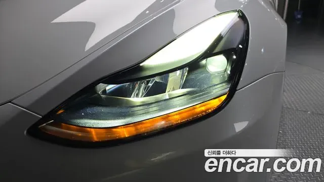 Tesla Y AWD, миниатюра 2