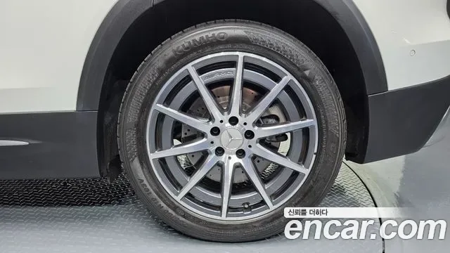 Mercedes-Benz GLB AMG GLB35 4MATIC, миниатюра 24