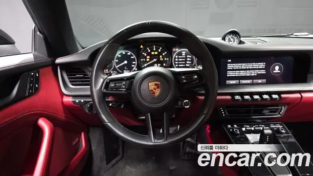 Porsche 911 4 GTS, миниатюра 13