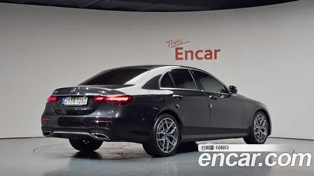 Mercedes-Benz E-Class E220d 4MATIC AMG Line, миниатюра 26