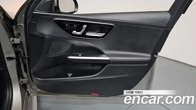 Mercedes-Benz C-Class C200 AMG Line, миниатюра 24