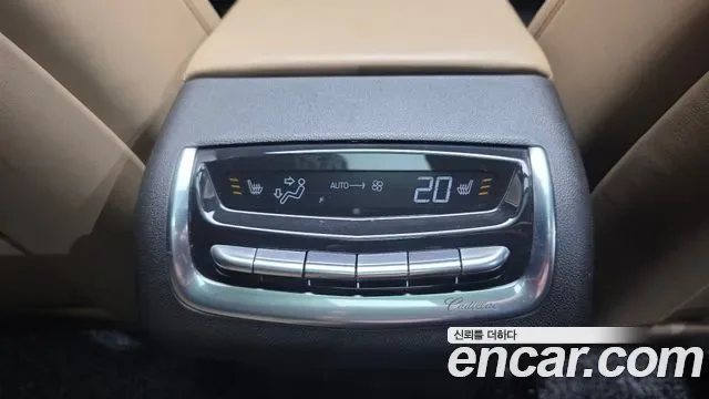Cadillac XT6, миниатюра 24