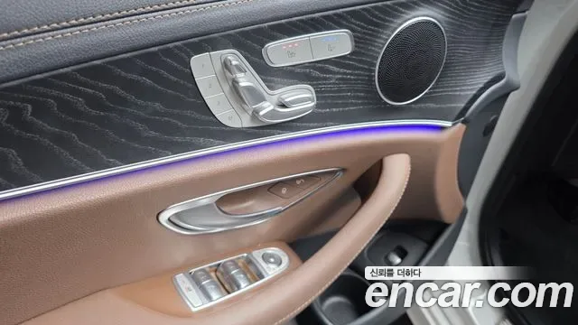 Mercedes-Benz E-Class E250 AMG Line, миниатюра 25
