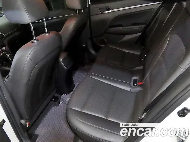 Hyundai Avante AD, миниатюра 18
