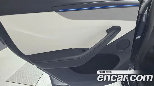 Tesla Y AWD, миниатюра 23
