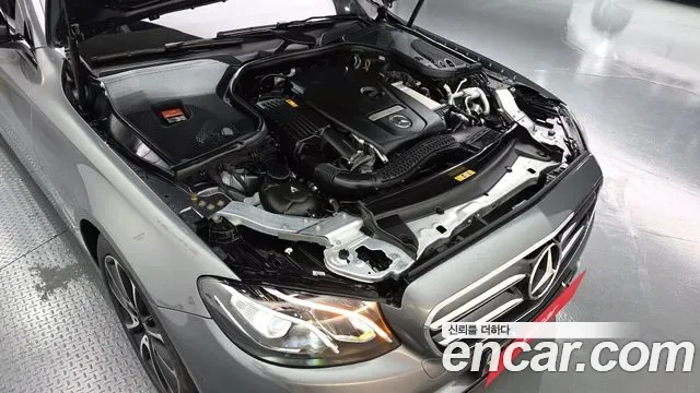 Mercedes-Benz E-Class E250, миниатюра 29