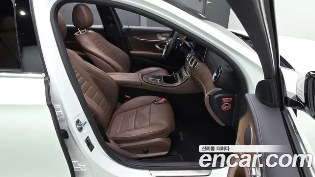 Mercedes-Benz E-Class E250, миниатюра 20