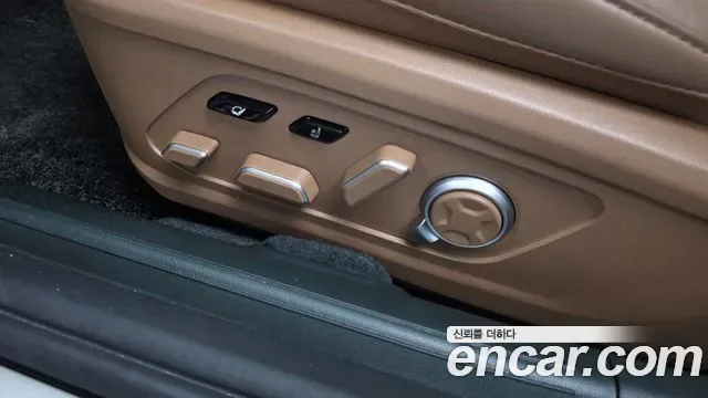 Hyundai Grandeur Calligraphy, миниатюра 4