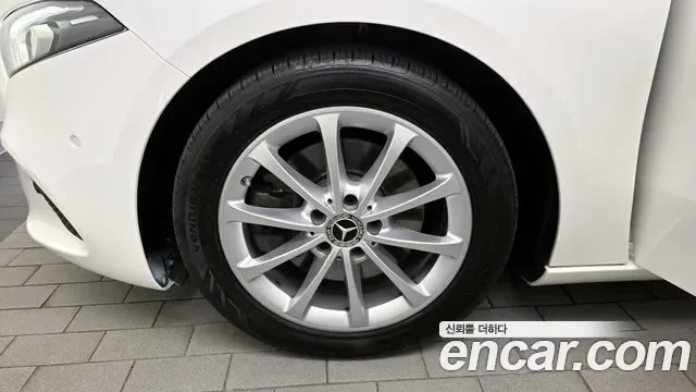 Mercedes-Benz A-Class A220, миниатюра 20