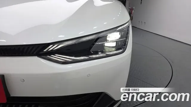 Kia EV6, миниатюра 23
