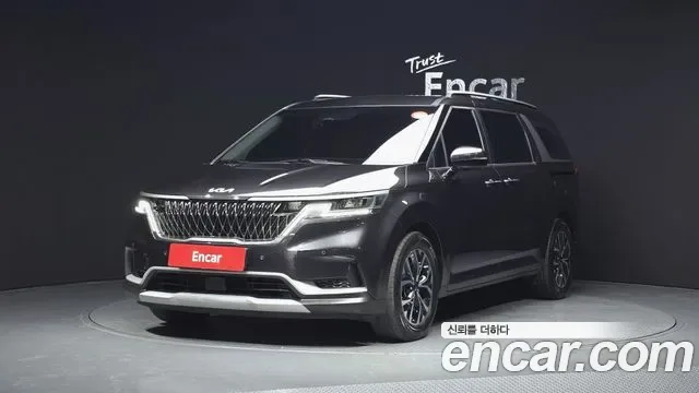 Kia Carnival дизель 9 мест Prestige