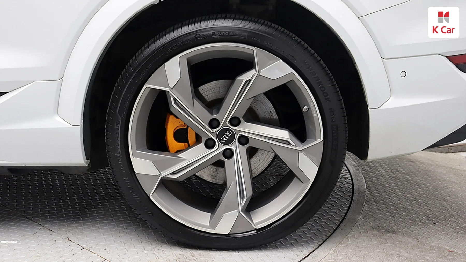Audi e- S, миниатюра 9