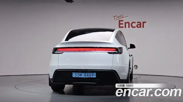 Tesla Y RWD, миниатюра 2