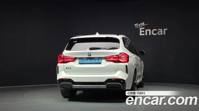 BMW iX3 M, миниатюра 9