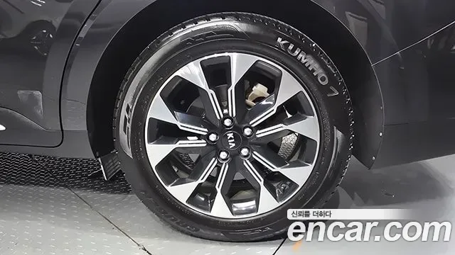 Kia Carnival дизель 9 мест, миниатюра 9
