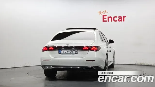 Mercedes-Benz E-Class E220d 4MATIC, миниатюра 26