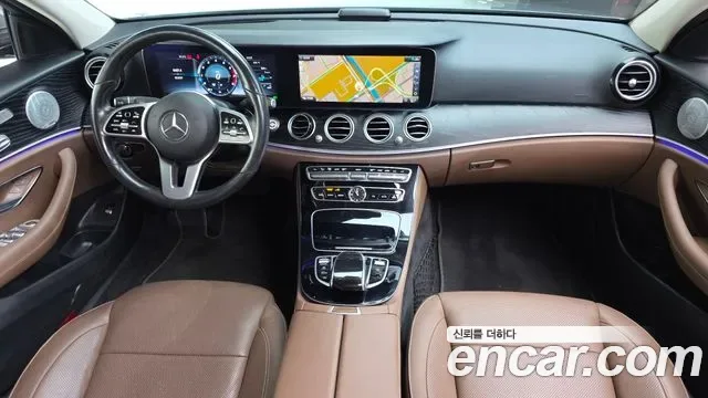 Mercedes-Benz E-Class E300, миниатюра 16