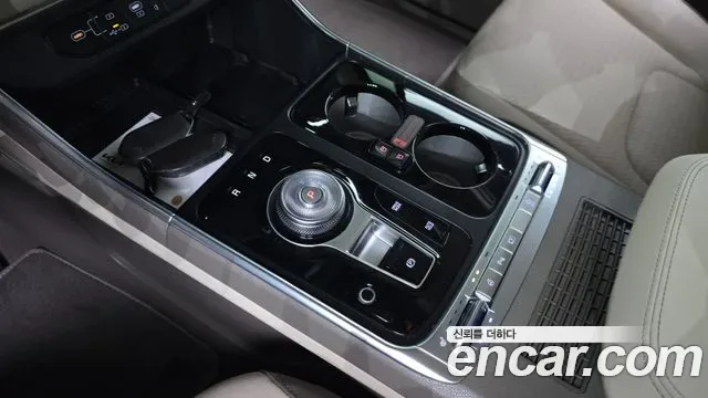 Kia Carnival бензин 7 мест Signature, миниатюра 4