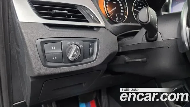 BMW X1 xDrive 20i, миниатюра 19