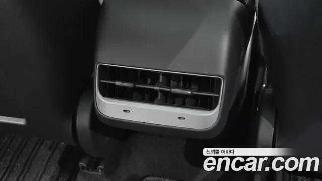 Tesla Y AWD, миниатюра 5