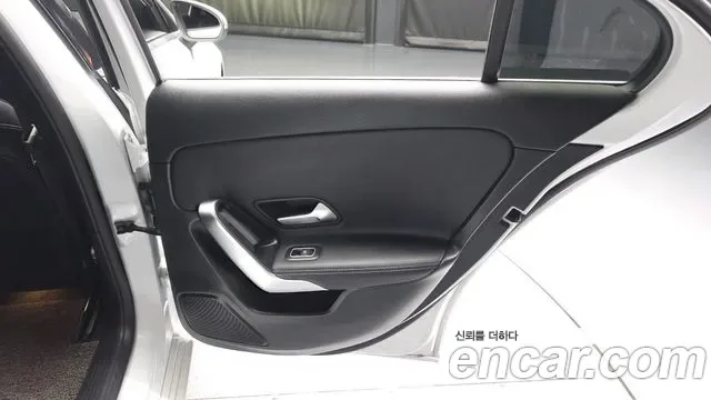 Mercedes-Benz A-Class A220, миниатюра 28
