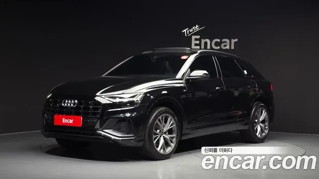 Audi Q8 55 TFSI Premium