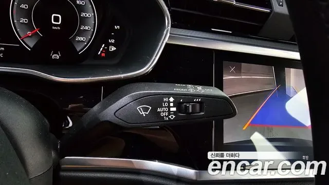 Audi Q3 35 TDI Premium, миниатюра 3