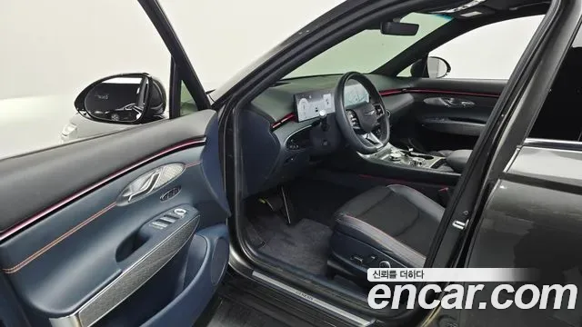 Genesis GV70 2.5T бензин 2WD ( ), миниатюра 10