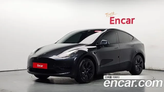 Tesla Y RWD
