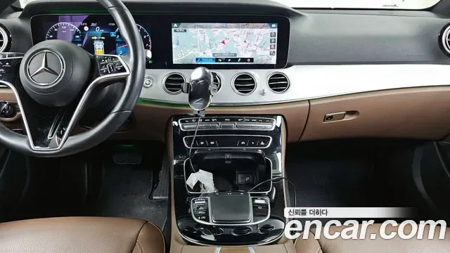 Mercedes-Benz E-Class E250, миниатюра 15