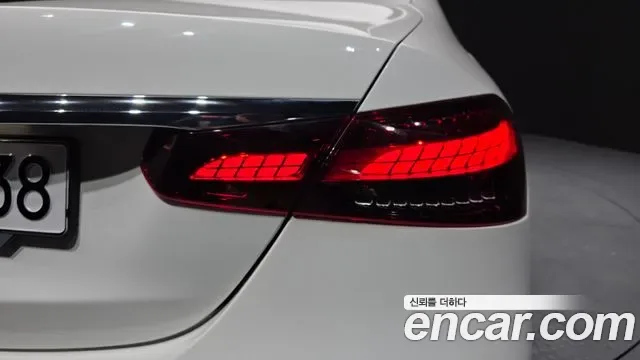 Mercedes-Benz E-Class E250 AMG Line, миниатюра 11