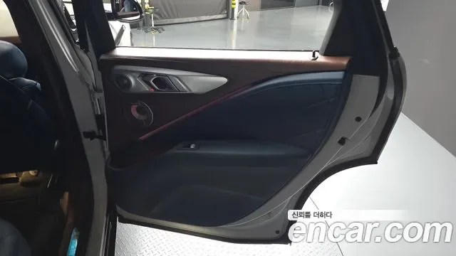 BMW XM, миниатюра 21