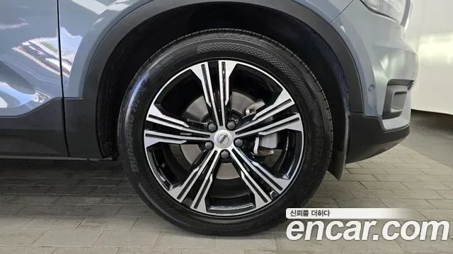Volvo XC40 B4, миниатюра 15