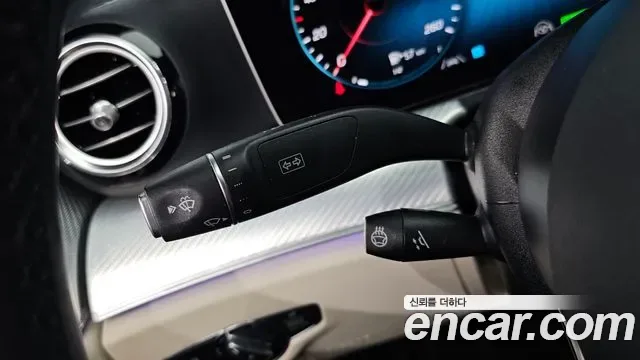 Mercedes-Benz E-Class E350 4MATIC, миниатюра 6