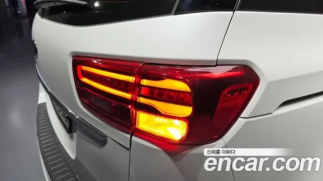 Kia Carnival бензин 9 мест ( ), миниатюра 3
