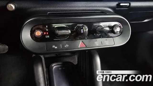 MINI Cooper SE, миниатюра 11