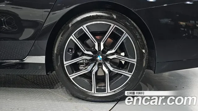 BMW 7 (G70) 740i xDrive M, миниатюра 3